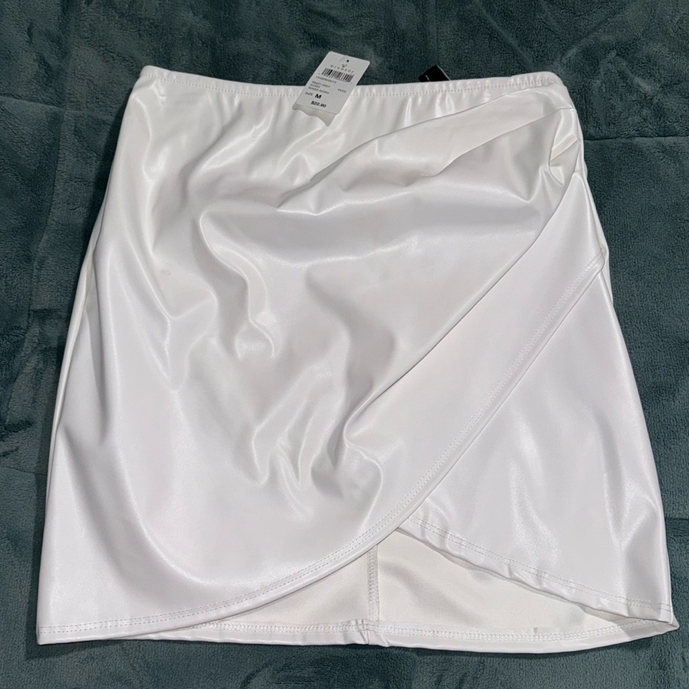 Windsor white leather skirt